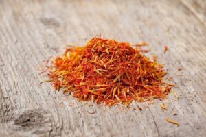 what does saffron taste like